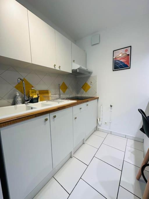 לאון Appartement Confidentiel מראה חיצוני תמונה